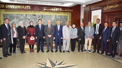 رئيس مقاطعة صينية يبدي انبهاره بالحضارة المصرية القديمة في الأقصر