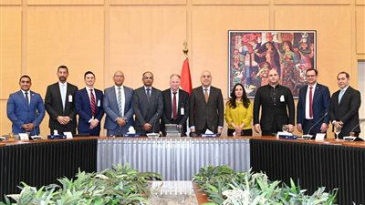 وزير الإسكان يشهد توقيع اتفاقيات بين شركات وطنية وعالمية لتصنيع مستلزمات المياه محليًّا