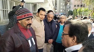 مواطن لـ وزير الصحة: مستشفى كفر الشيخ خدماته جيدة بس الأمن صعب.. والأخير: بيشوفوا شغلهم