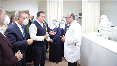 وزير الصحة يوجه بإعادة توزيع أطقم التمريض بمستشفى بيلا المركزي وتوفير 7 حضانات إضافية