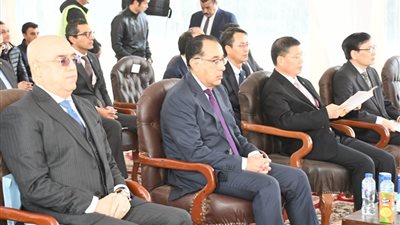 مدبولي: أنفقنا أكثر من نصف تريليون جنيه لتطوير العشوائيات وتنفيذ وحدات لمحدودي الدخل