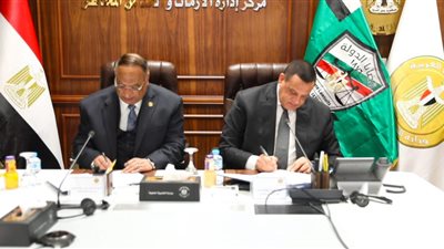 وزير التنمية المحلية ورئيس هيئة قضايا الدولة يوقعان بروتوكولا لتعزيز التعاون المشترك