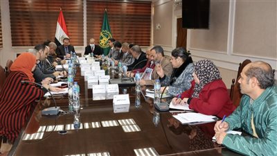 محافظ القليوبية يبحث إنشاء 2 كوبري مشاة على محور العصار بشبرا الخيمة 