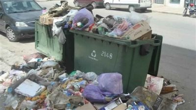 محافظ الجيزة يعاقب مسؤولين بسبب تجمع المخلفات بأرض اللواء