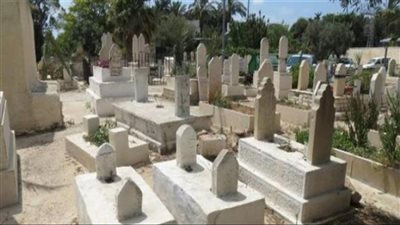 طفل: إزاي الميت يشعر بمن يزوره؟.. علي جمعة: بحاجة زي الستالايت