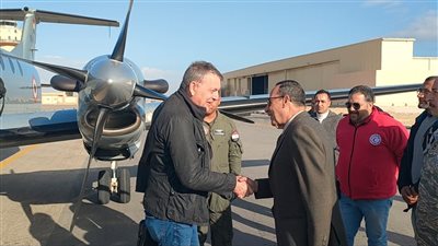 محافظ شمال سيناء يستقبل مدير عام الأونروا بمطار العريش 