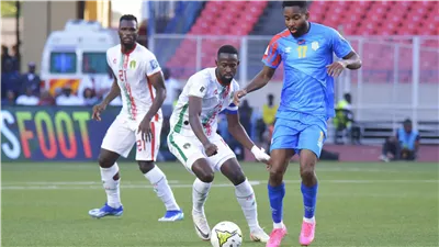 مهاجم الكونغو الديمقراطية: الأجواء في كوت ديفوار رائعة ولا ننظر للمنافسين