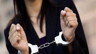 مؤبد و7 سنوات.. القبض على تاجرة مخدرات هاربة من أحكام قضائية