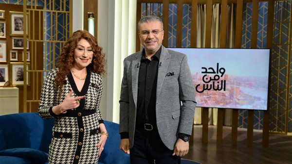 الفنانة إيناس مكي