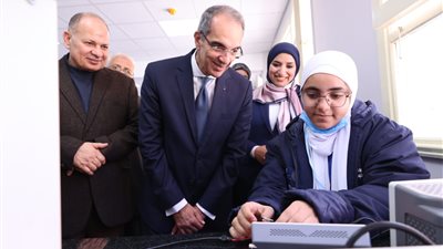 تصدر خدمات بالدولار.. كيف دعمت وزارة الاتصالات شركات البرمجيات في أسيوط؟
