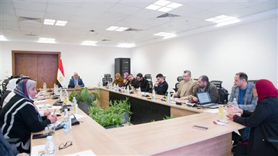 وزير الري يوجه بتجنب التطهير الجائر للحفاظ على القطاع المائي