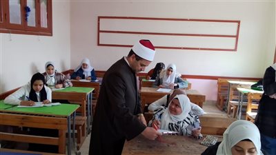 377 ألف طالب يؤدون امتحانات الشهادتين الابتدائية والإعدادية الأزهرية