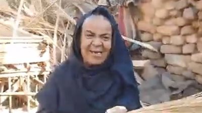 قصة كفاح صانعة المقاطف من الخوص بقنا: بشقى عشان أعيش بالحلال وأصرف على بنتي الأرملة| بث مباشر