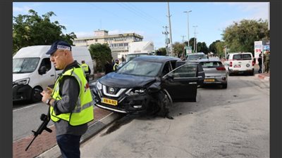 جيش الاحتلال يعتقل شابين من مدينة الخليل زعم تورطهما في حادث رعنانا