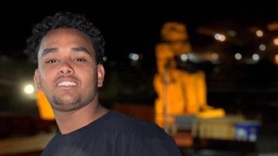 كان رايح عمرة.. مصرع شاب وإصابة آخر في حادث تصادم بالأقصر