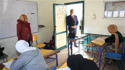 محافظ الفيوم يتفقد لجان امتحانات الشهادة الإعدادية