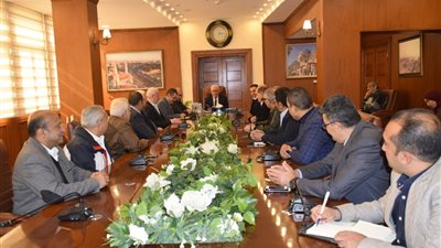 محافظ بورسعيد يرأس اجتماع الغرفة التجارية ويعلن تفاصيل معرض أهلا رمضان