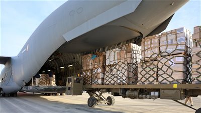 قطر تعلن وصول طائرتي مساعدات لمطار العريش تمهيدًا لدخولها غزة 