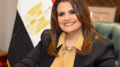 وزيرة الهجرة تجيب على الاستفسارات بشأن الأراضي والوحدات السكنية للمصريين بالخارج
