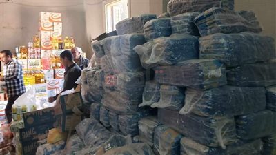 الكرتونة بـ100 جنيه.. توزيع 11800 كرتونة غذائية مدعمة لتلبية احتياجات أهالي المنيا