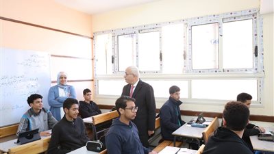 وزير التعليم يتفقد سير امتحانات الفصل الدراسي الأول 2024 بالجيزة