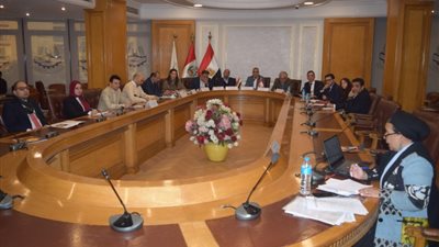 غرفتا القاهرة وبيرو يبحثان سبلًا جديدة لزيادة التبادل التجاري والاستثماري