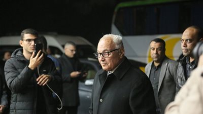 أحمد شفيق ووزيرة التخطيط والمخرج خالد يوسف في عزاء صهر جمال عبد الناصر 