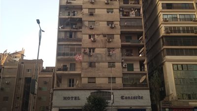 إخلاء النزلاء لحين الانتهاء من أعمال التبريد داخل فندق شهير بالدقي |صور 