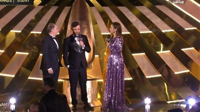 نجل عادل إمام: الزعيم قرر التفرغ لـ الحياة الأسرية.. ويقضي معظم وقته مع أحفاده