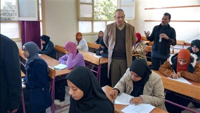 اليوم.. طلاب الشهادة الإعدادية بسوهاج يؤدون امتحاني العلوم والتربية الدينية 