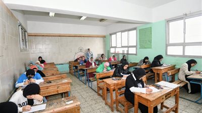 تعليمات عاجلة من التعليم بشأن امتحانات نهاية العام 