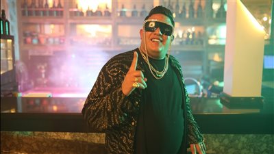 إزالة روف خاص بمطرب المهرجانات حمو بيكا أعلى عقار بالمهندسين