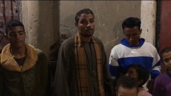 أهالي القرية 