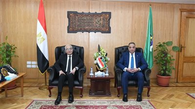 محافظ الفيوم يستقبل وزير التعليم لمتابعة امتحانات الدور الأول للشهادة الإعدادية | صور