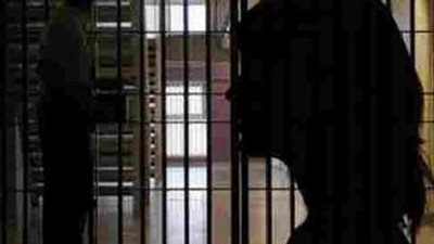 إحالة المتهمة بقتل والدها بمساعدة خطيبها للجنايات بالدقهلية 