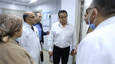 يخدم 6.9 مليون نسمة.. وزير الصحة يشيد بالخدمات الطبية المقدمة بمركز علاج الأورام بدمنهور 
