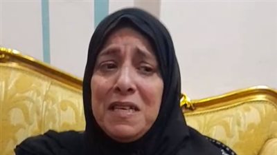 انهيار والدة طالب الإسكندرية المطعون على يد عاطل: استأصلوا طحاله.. وعايش بين الحياة والموت |بث مباشر 