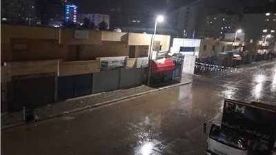 أمطار متوسطة تضرب مطروح بالتزامن مع تحذيرات الأرصاد الجوية | بث مباشر