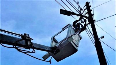 محافظ الغربية يتابع جهود الوحدات المحلية في صيانة أعمدة الإنارة بالمراكز والقرى 