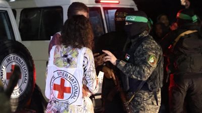 حماس ترد على فيديو أسر مجندات نشرته إسرائيل: مجتزأ وتم التلاعب فيه