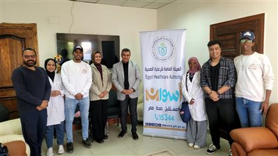 رئيس الرعاية الصحية بأسوان يستقبل مسؤولي حملة صحتك.. امسك فيها بإيدك وسنانك