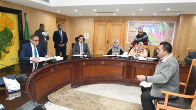 محافظ الفيوم يوجه بسرعة حل مشكلة مياه الري بنهايات بحر أبو جنشو