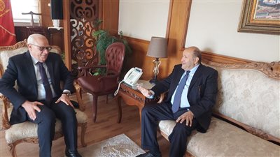 محافظ بورسعيد يستقبل مساعد وزيرة التخطيط للشركات الاستراتيجية 