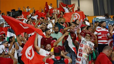 جماهير تونس تهاجم لاعبي المنتخب عقب الخروج من كأس أمم إفريقيا | فيديو 