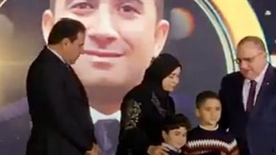 مديرية أمن الأقصر تكرم شهدائها بعيد الشرطة وتحتفي بأسرهم