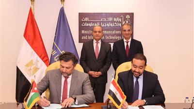 وي ونايتل توقعان اتفاقية لإنشاء أول كابل بحري لربط الاتصالات بين الأردن ومصر 