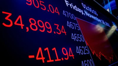 الأسهم الأوروبية تغلق منخفضة بضغط من البنوك والموارد الأساسية