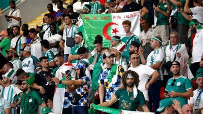 القصة الكاملة لمحاولات جماهير الجزائر اقتحام مقر المنتخب بعد وداع أمم إفريقيا