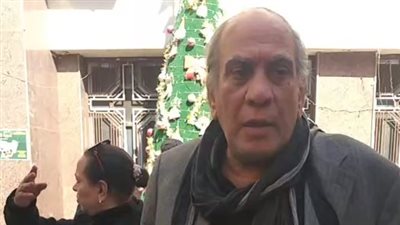 تشييع جثمان والد الفنان منير مكرم من كنيسة مارجرجس| بث مباشر 