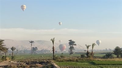 إلغاء رحلات البالون الطائر بالأقصر لسوء الأحوال الجوية